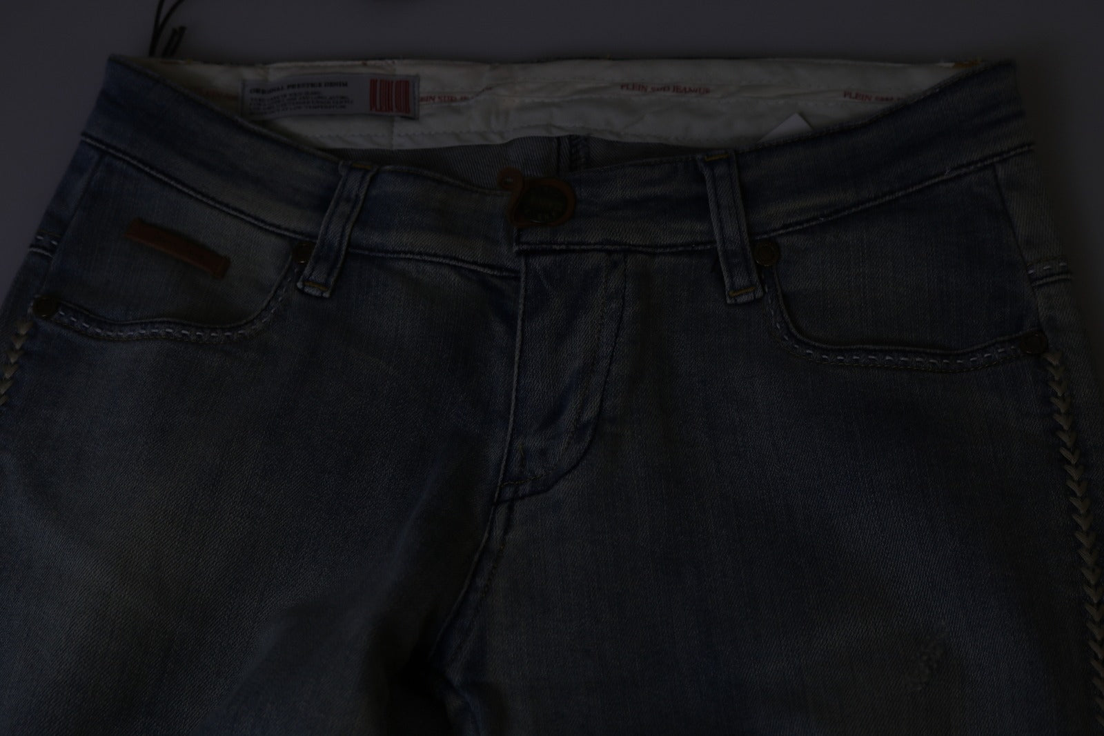 PLEIN SUD Hellblaue ausgewaschene Skinny Jeans mit mittlerer Leibhöhe