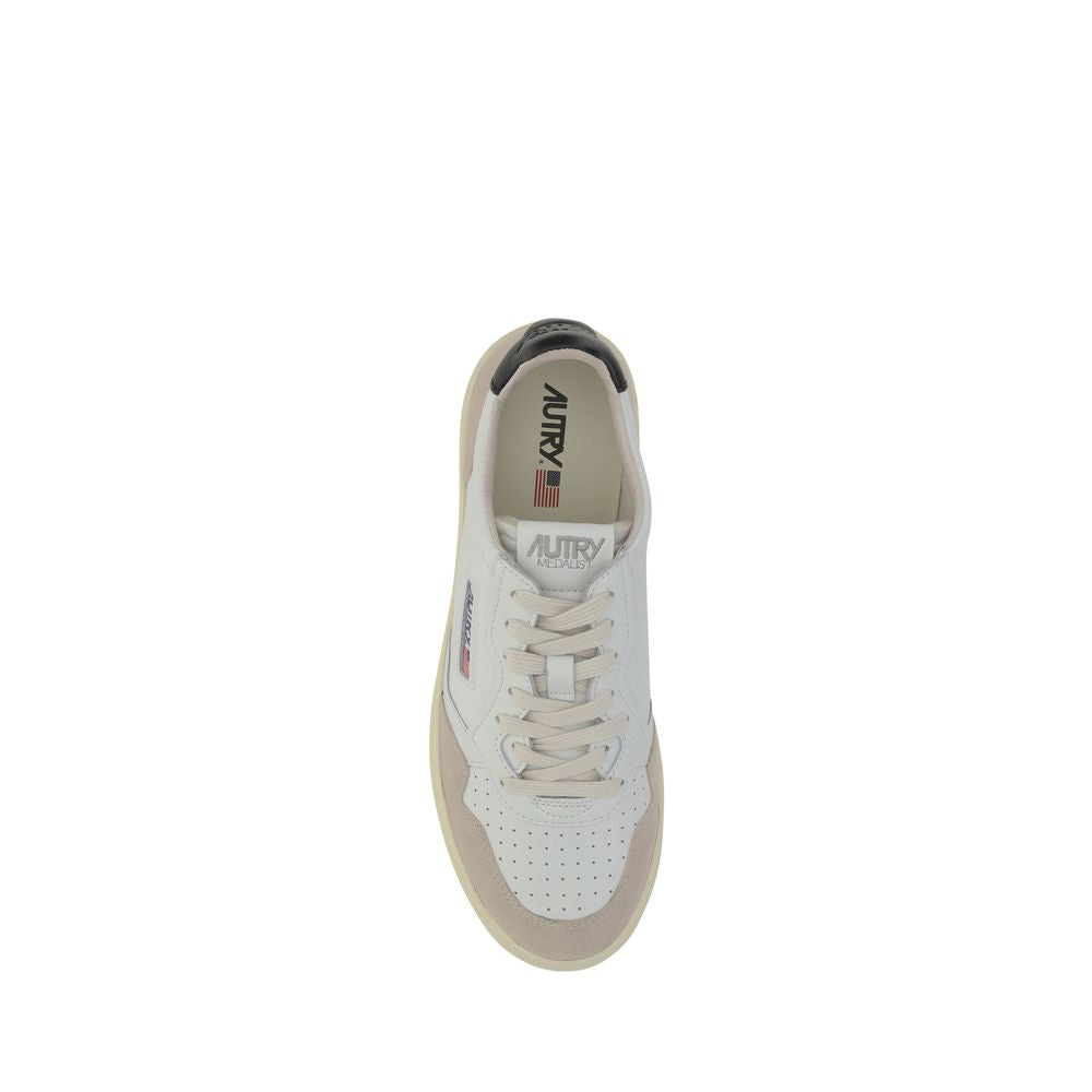 Autry White Calf Leather Bos Taurus Low Top Sneakers