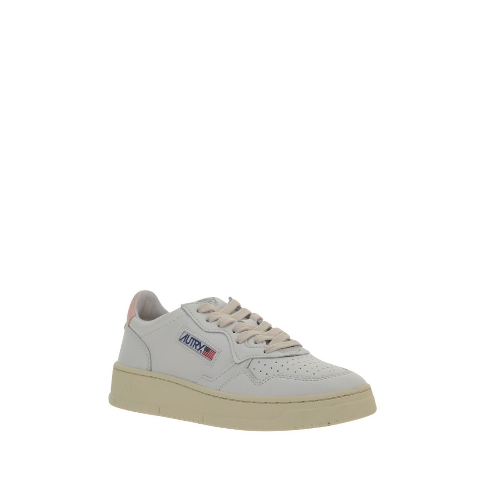 Autry White Calf Leather Bos Taurus Low Top Sneakers