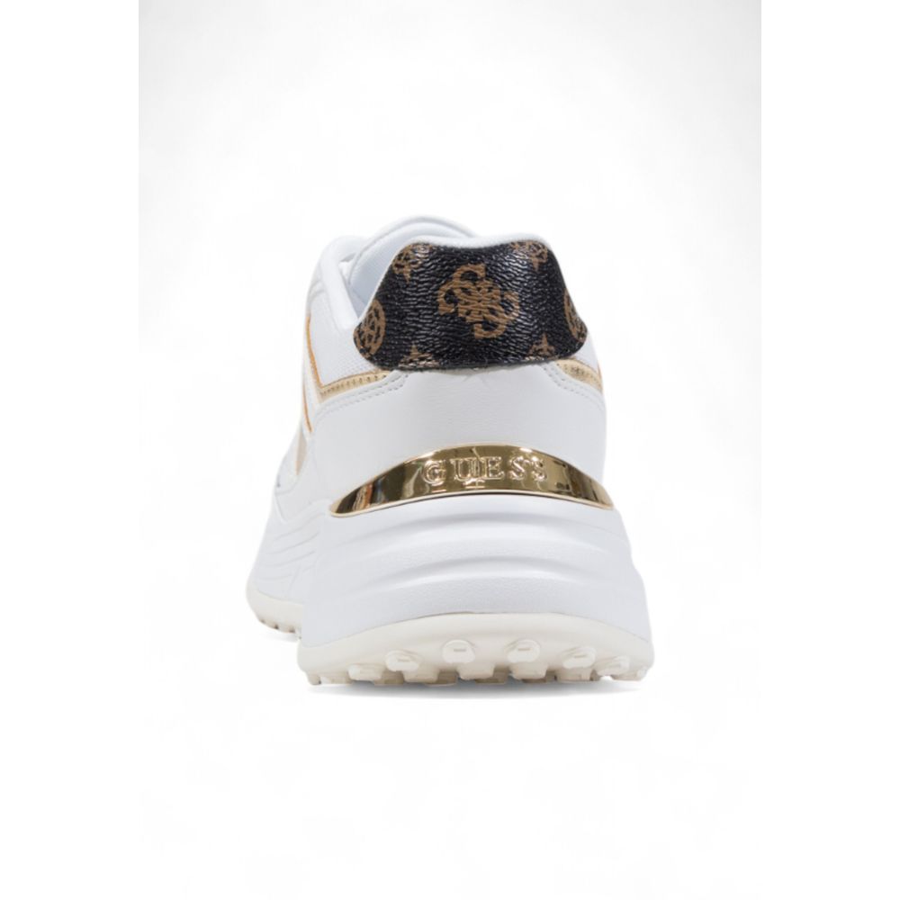 Guess klobige Sneaker aus weißem Polyethylen