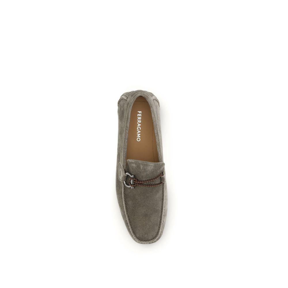 Ferragamo Slip-on-Loafer aus grauem Kalbsleder (Bos Taurus)