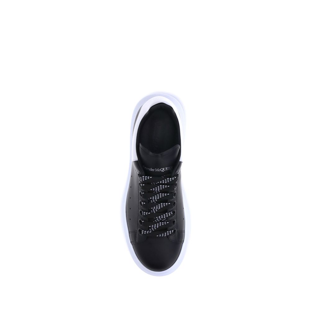 Alexander McQueen Schwarze Plattform-Sneaker aus Kalbsleder Bos Taurus