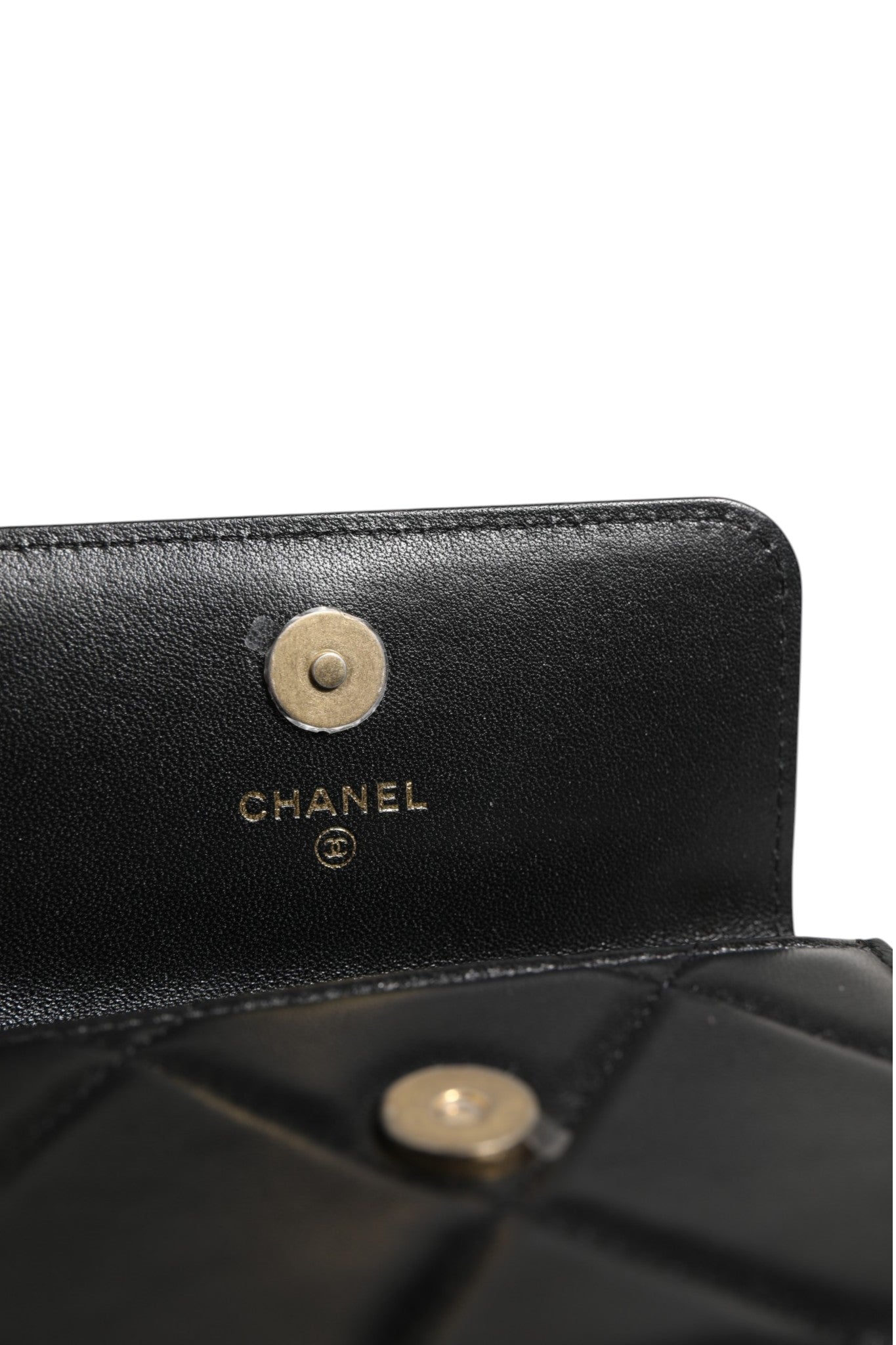 Chanel 19 Flap Coin Purse Gestepptes Leder Schwarz Crossbody