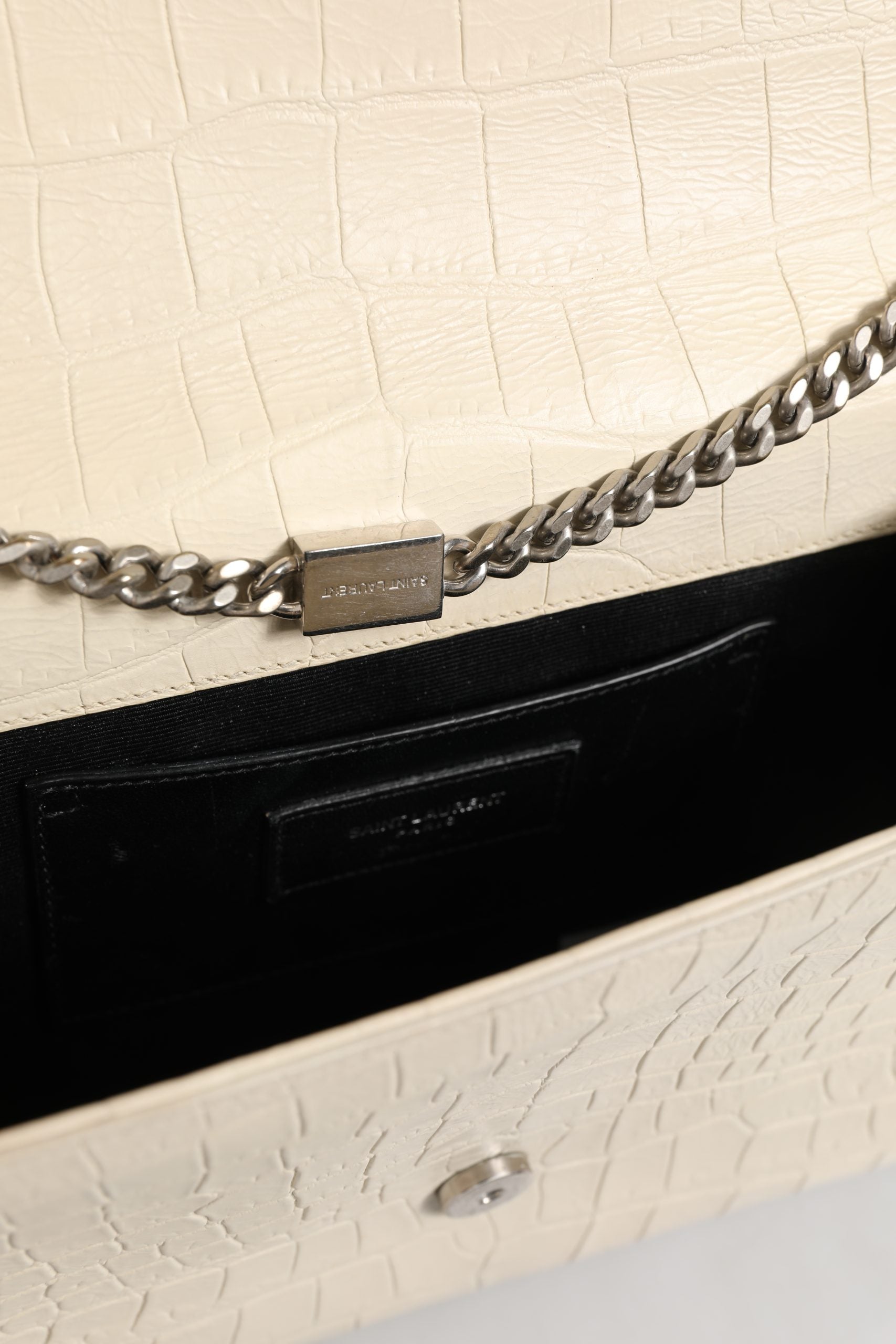 Saint Laurent Kate petit sac à pampilles en cuir embossé façon croco