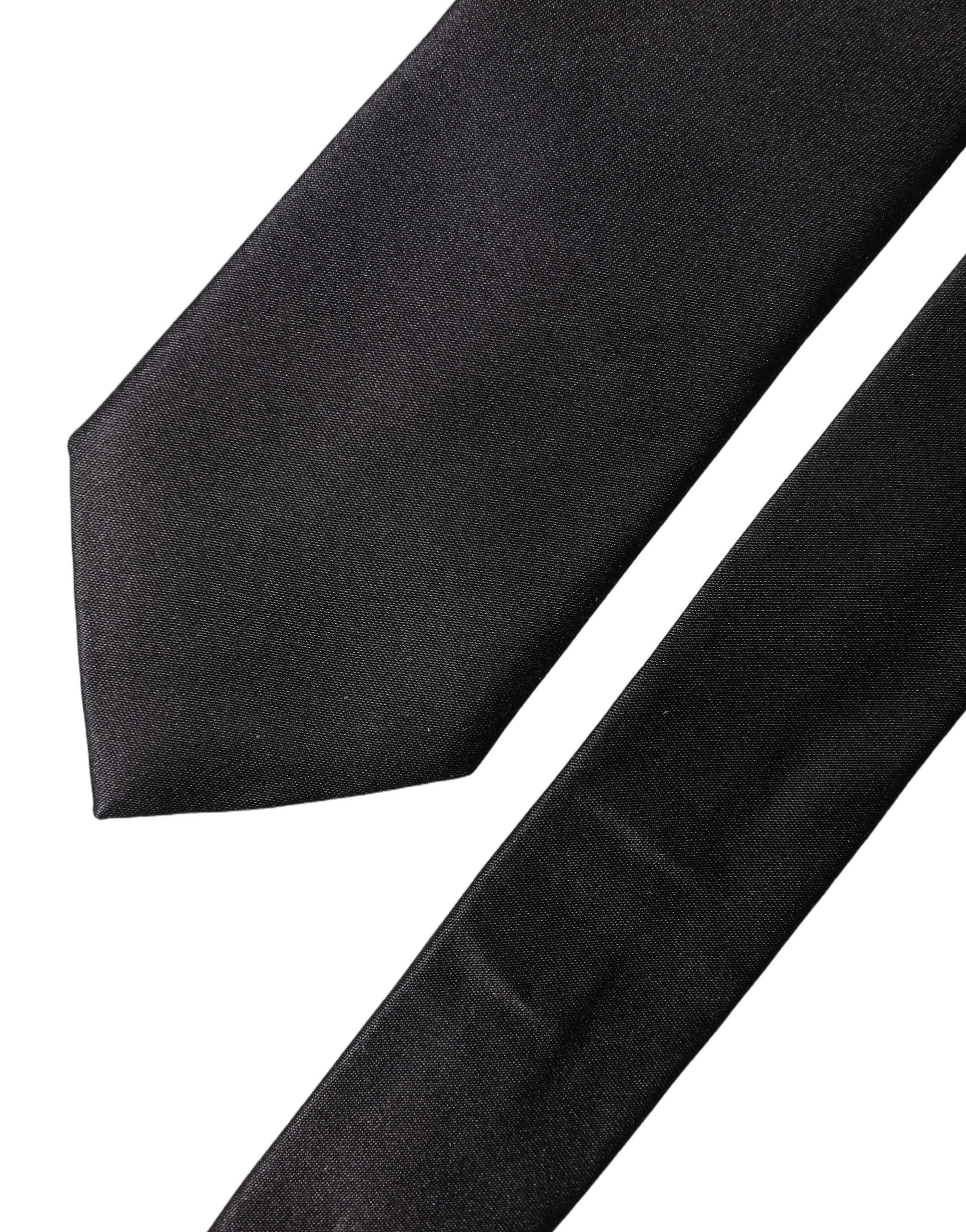 Dolce & Gabbana Schwarze Einfarbige Seidensatin Breite Verstellbare Herren Krawatte Binder