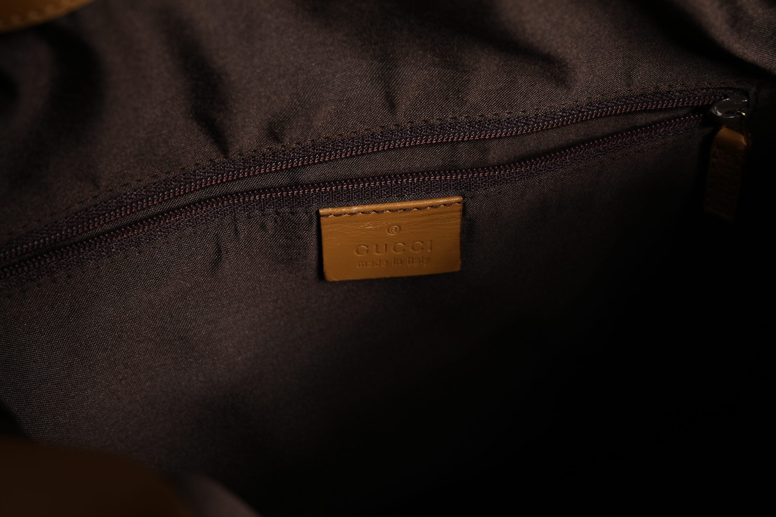 Gucci Diana kleine Schultertasche aus GG Canvas