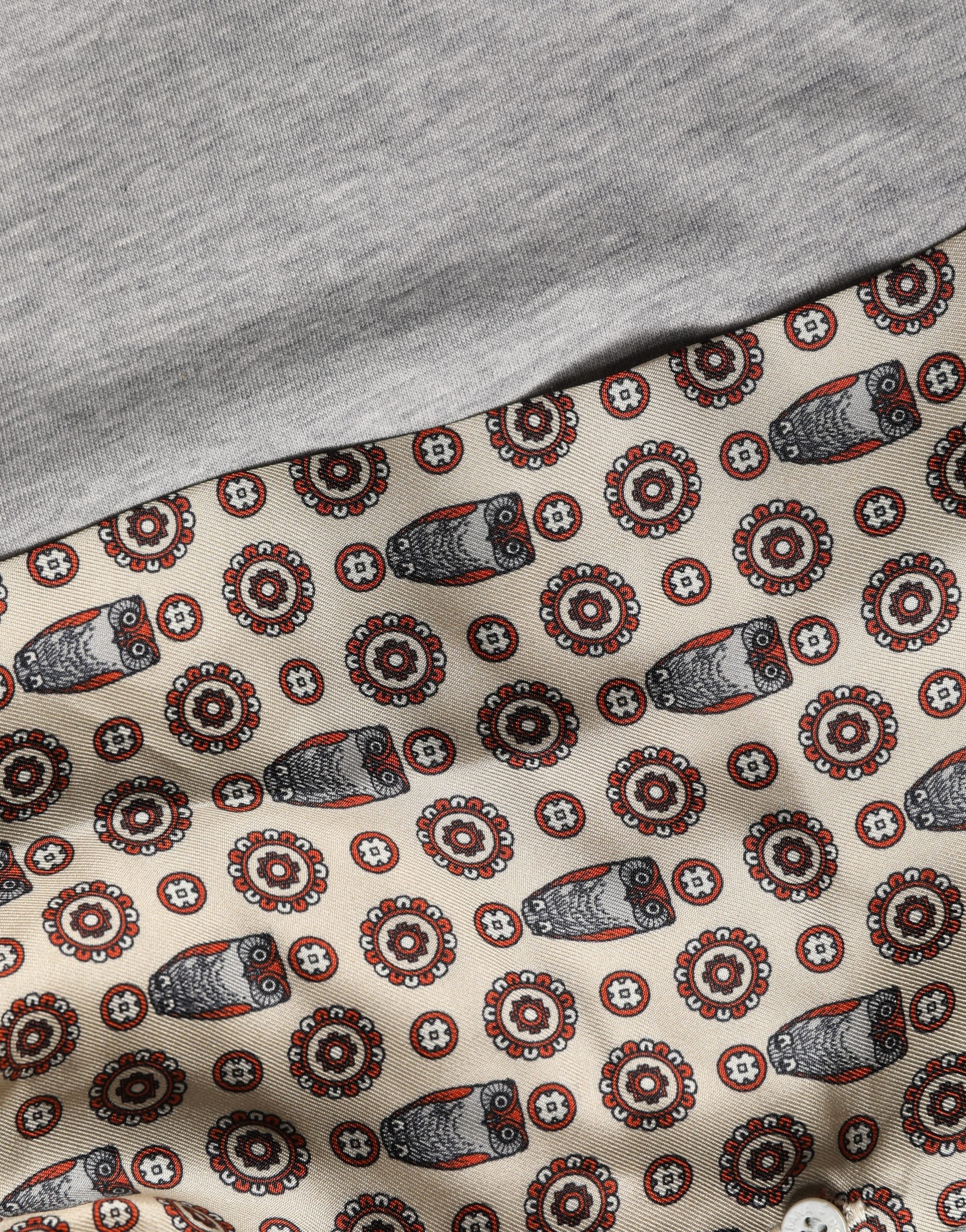 T-shirt Dolce & Gabbana en coton gris à col en V avec foulard en soie motif hibou