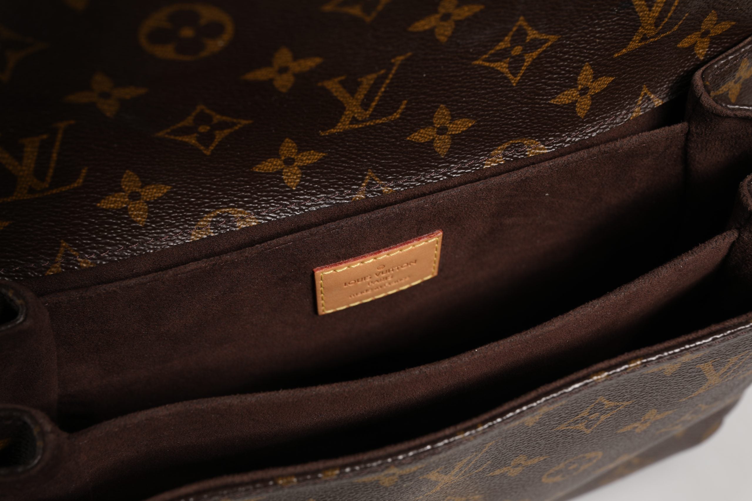 Louis Vuitton Pochette Métis Monogramme