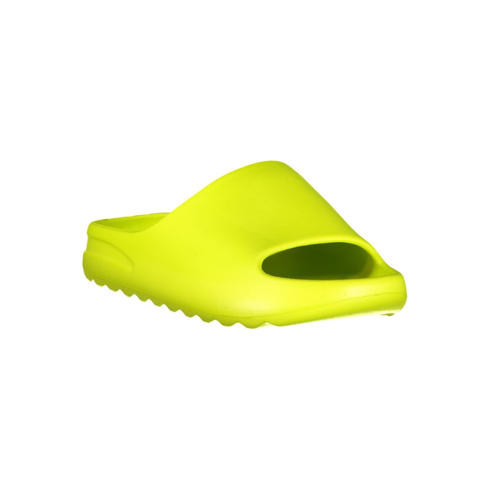 Norvège 1963 Chaussons pour femme en polyuréthane jaune