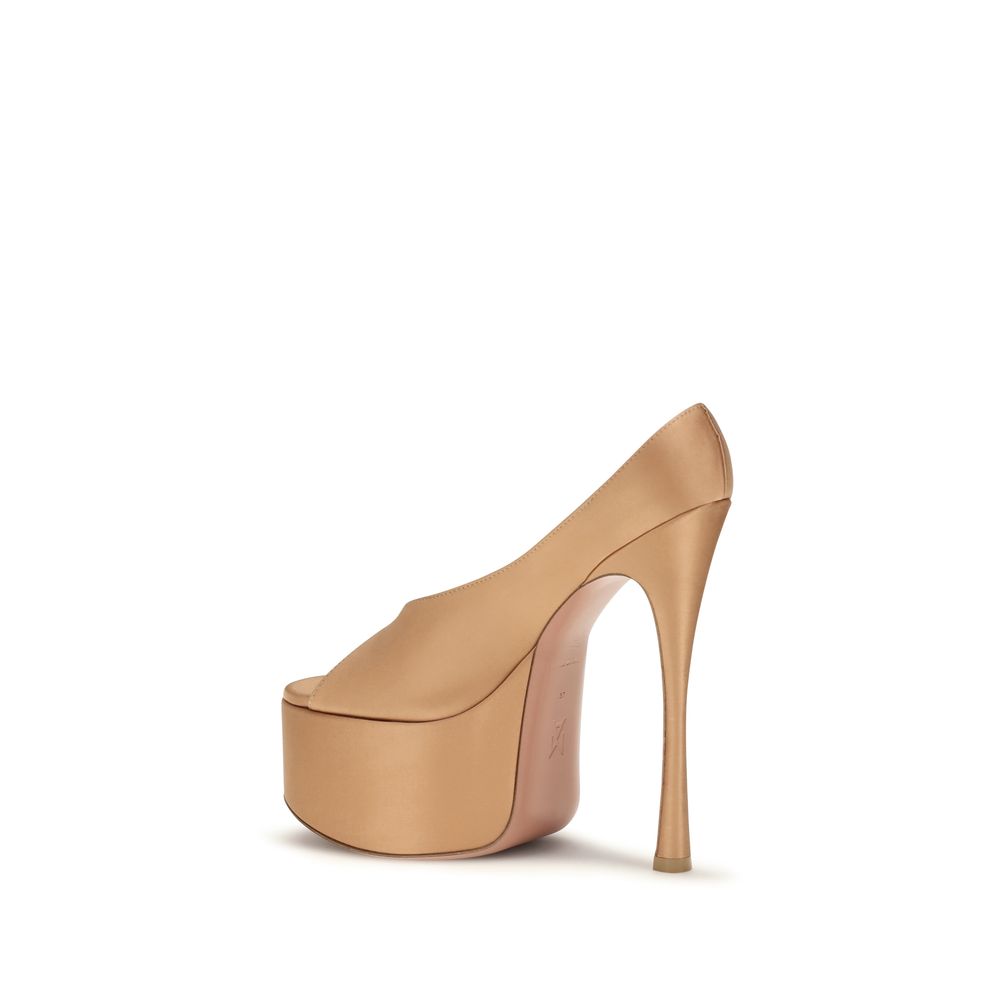 Amina Muaddi Beige Seiden-Plateaupumps