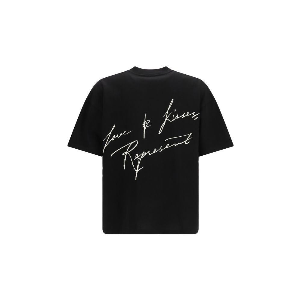 Stelle dich im schwarzen Baumwoll-T-Shirt dar