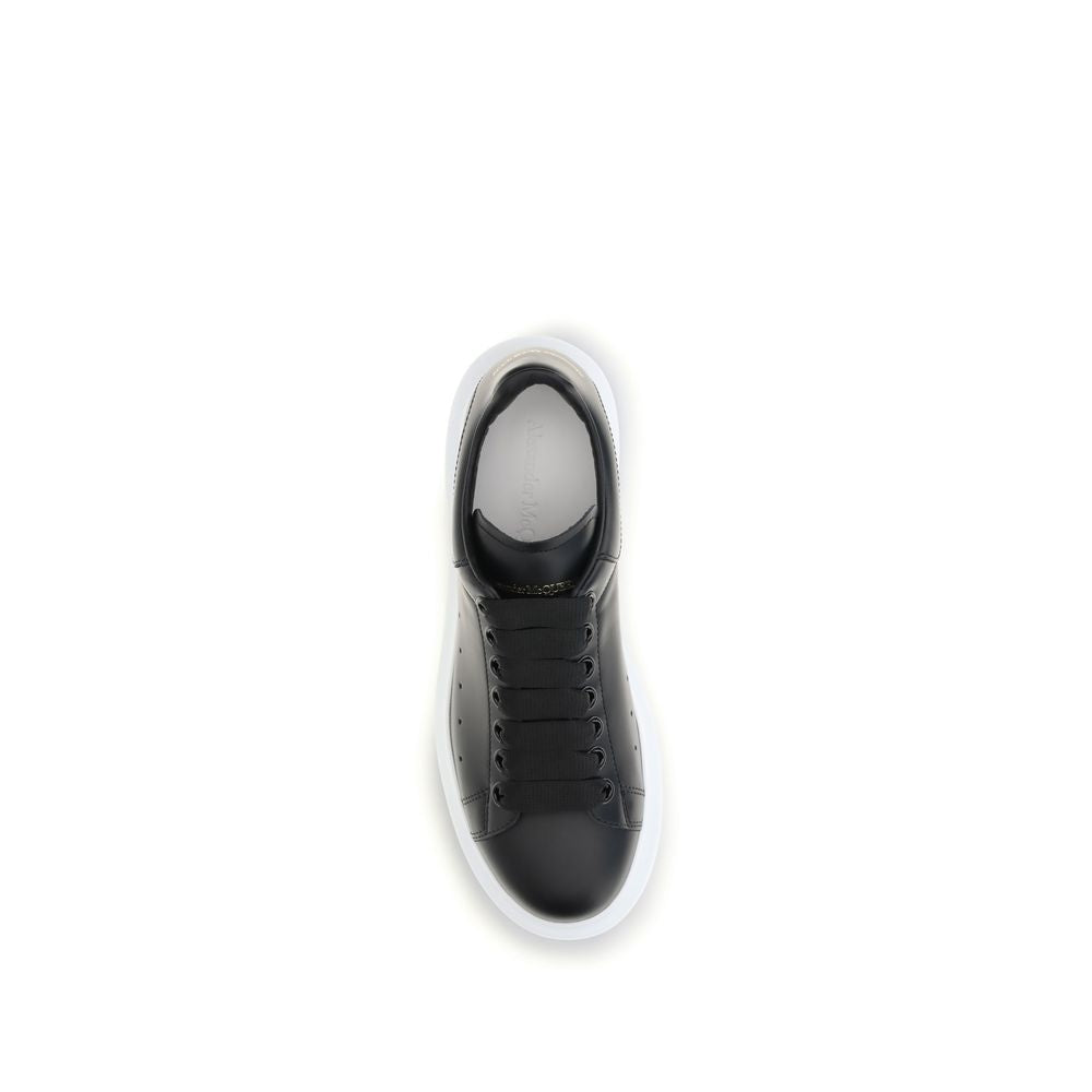 Alexander McQueen Schwarze Plattform-Sneaker aus Kalbsleder Bos Taurus