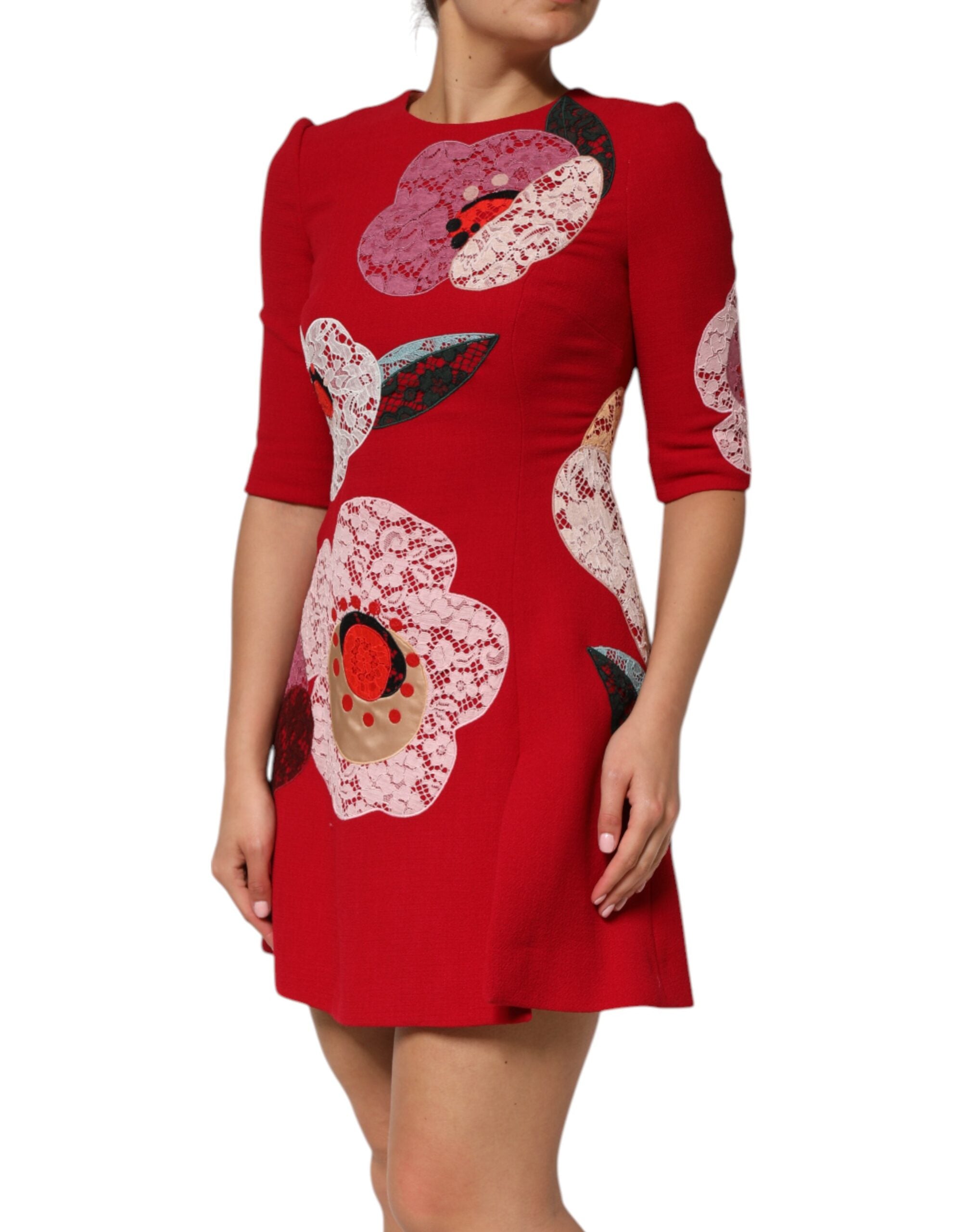 Dolce & Gabbana rotes Spitzen-Minikleid mit floralen Applikationen in A-Linie