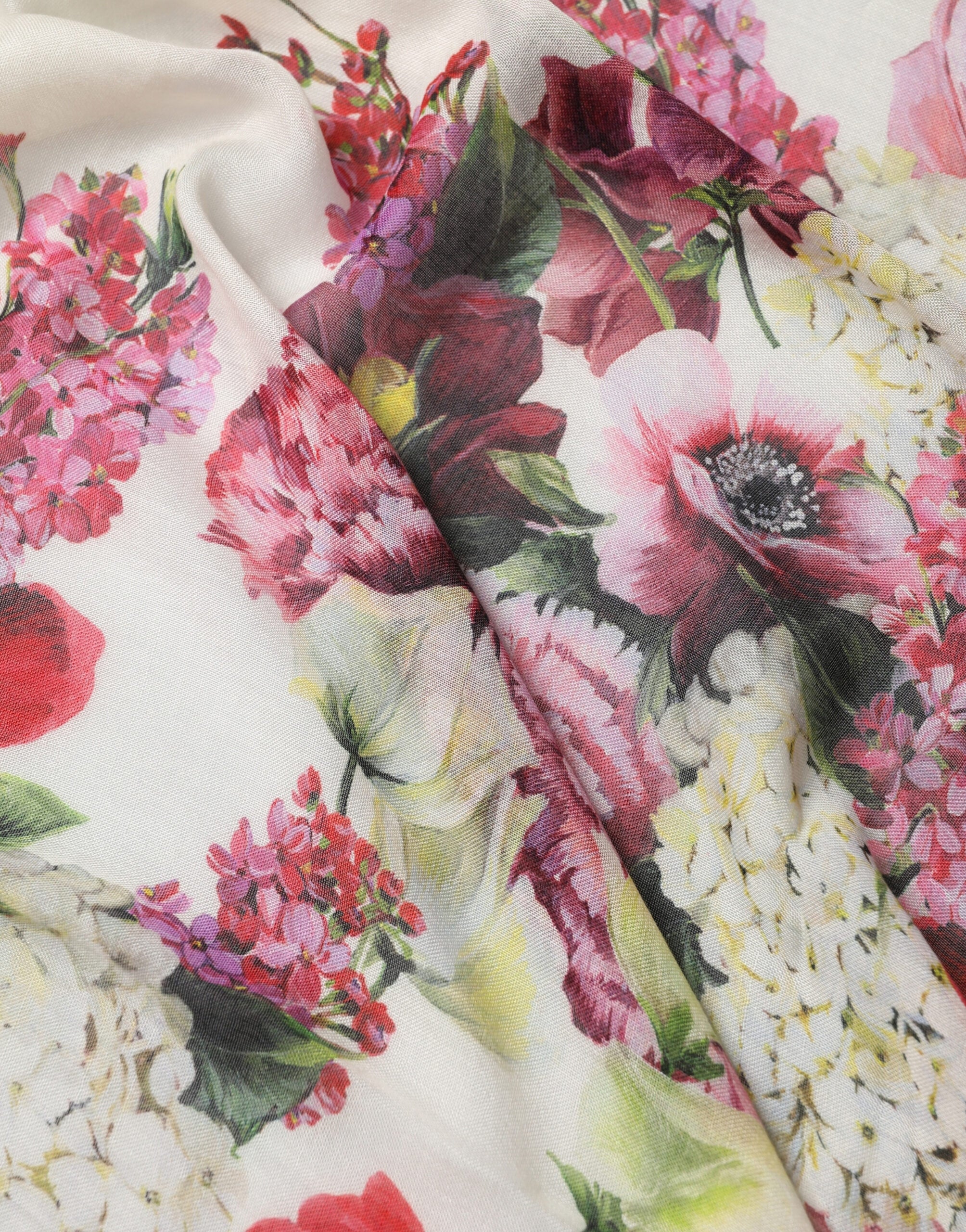 Dolce & Gabbana Multicolor Floral Square Stole 134.5cm x 134.5cm Scarf