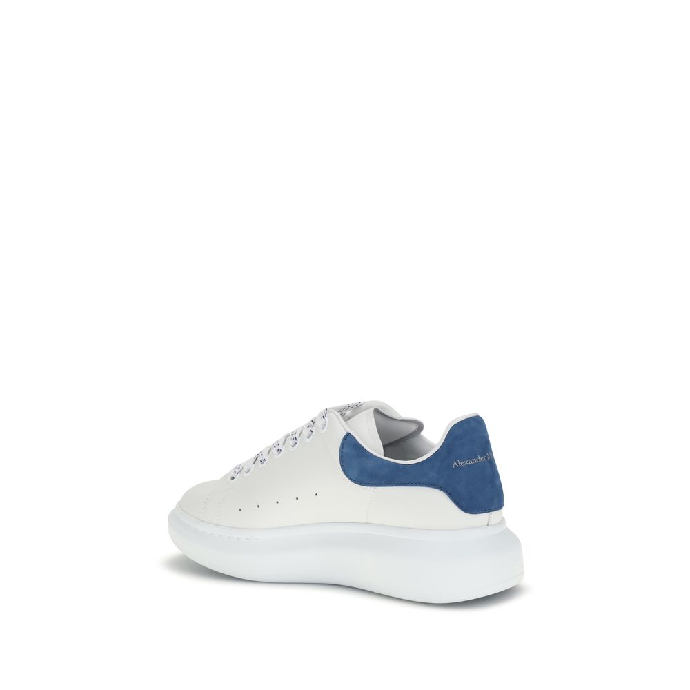 Alexander McQueen Sneaker aus weißem Kalbsleder mit Plateau
