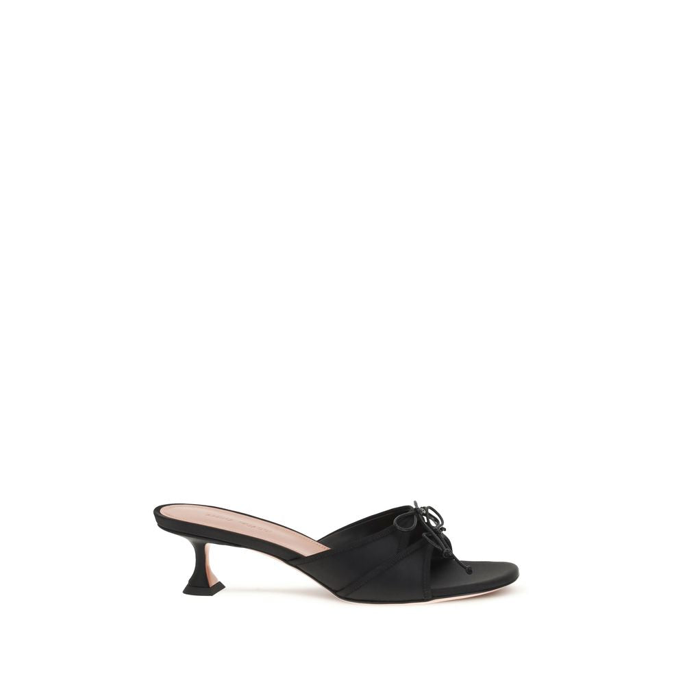 Amina Muaddi schwarze Seidensandalen