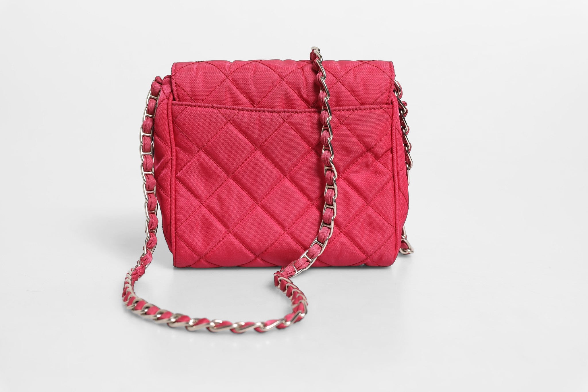 Sac bandoulière à rabat Prada en nylon matelassé rose Tessuto Impuntu