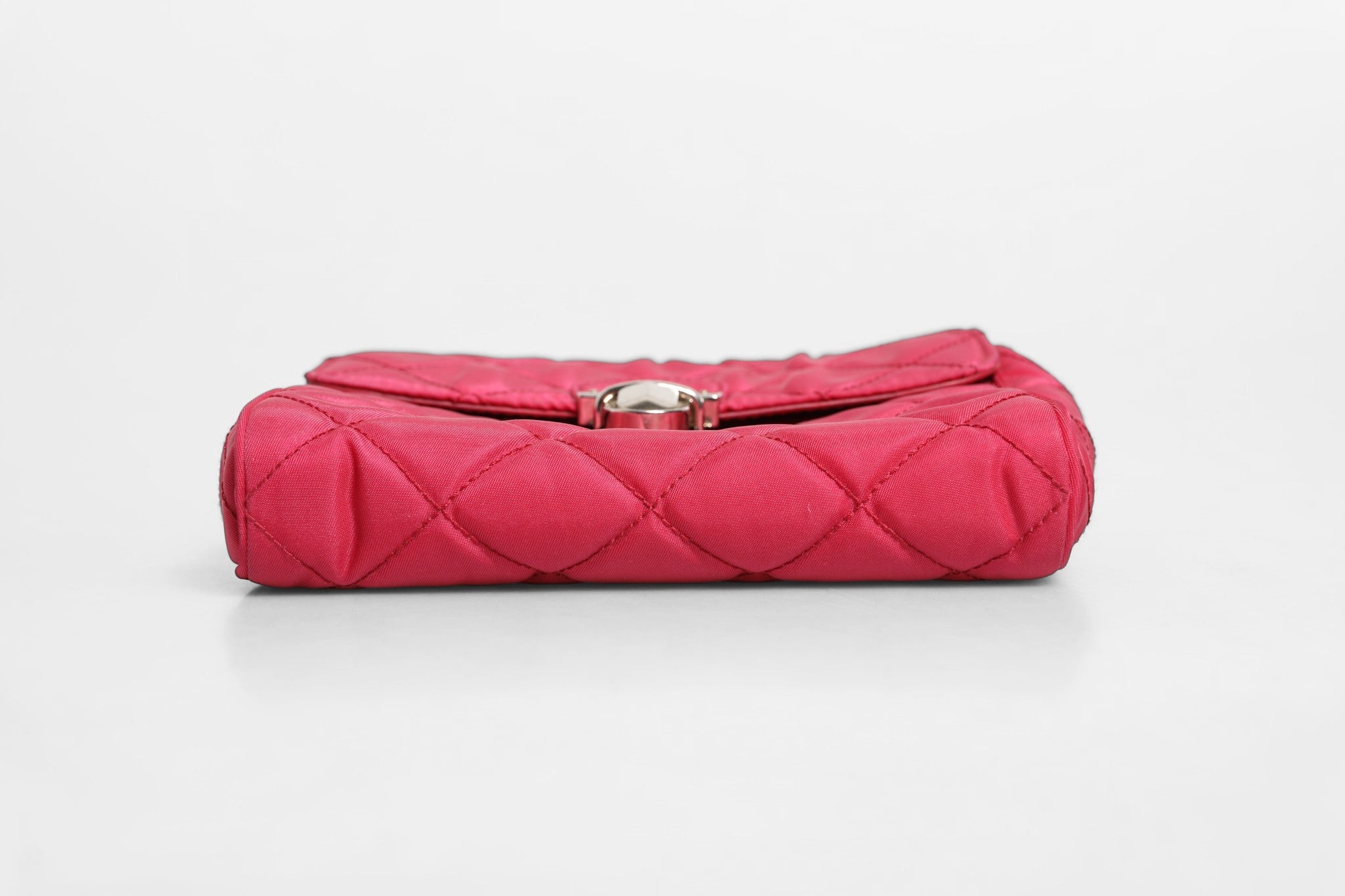 Sac bandoulière à rabat Prada en nylon matelassé rose Tessuto Impuntu
