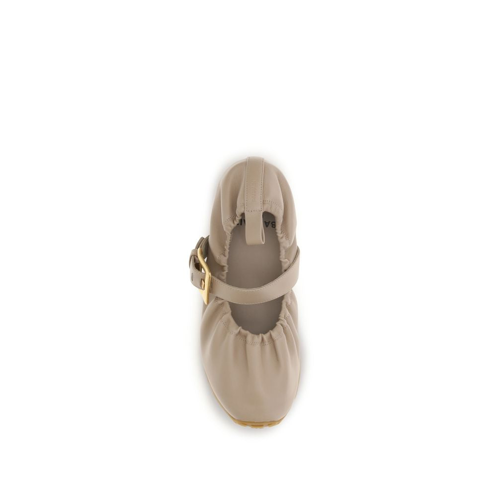 Balmain Beige Ballerinas aus Lammleder