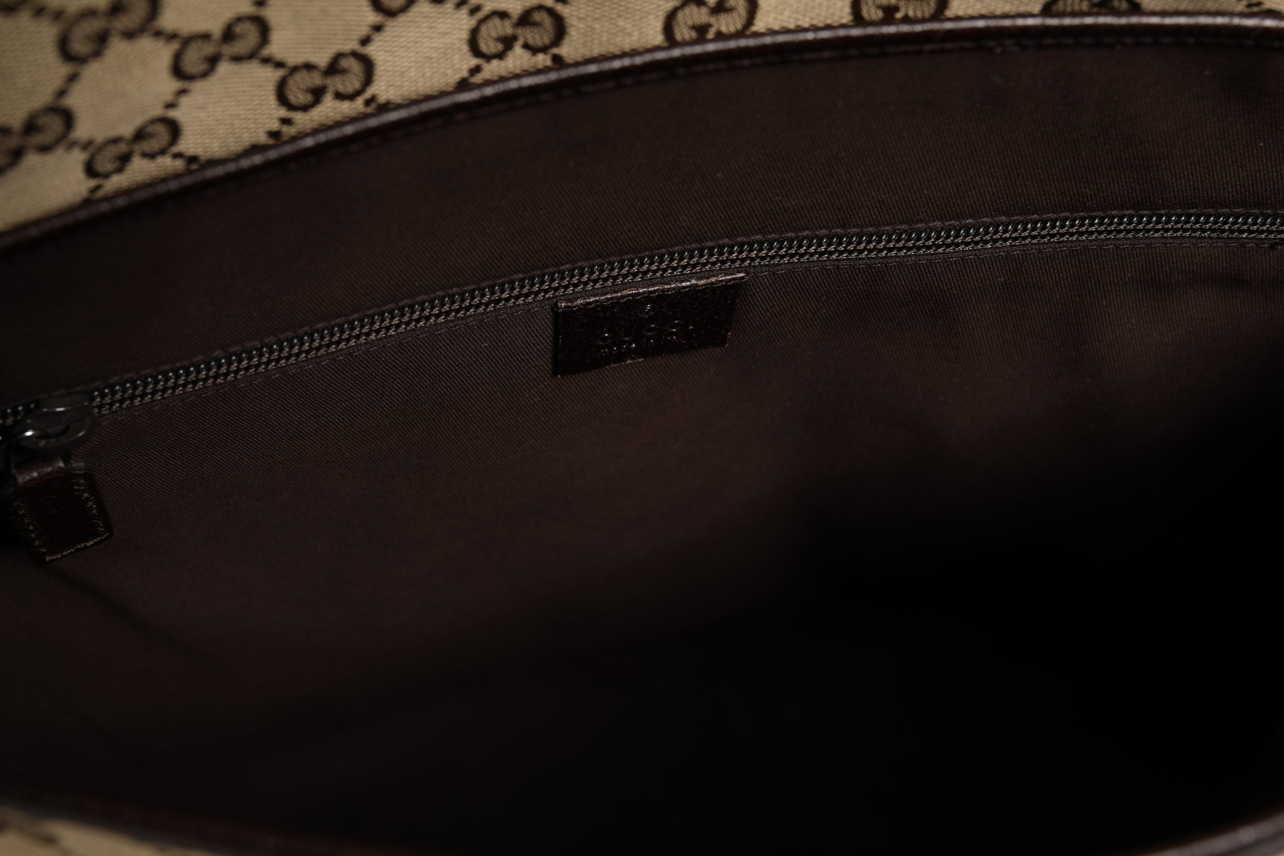 Gucci GG Canvas Überschlag-Umhängetasche