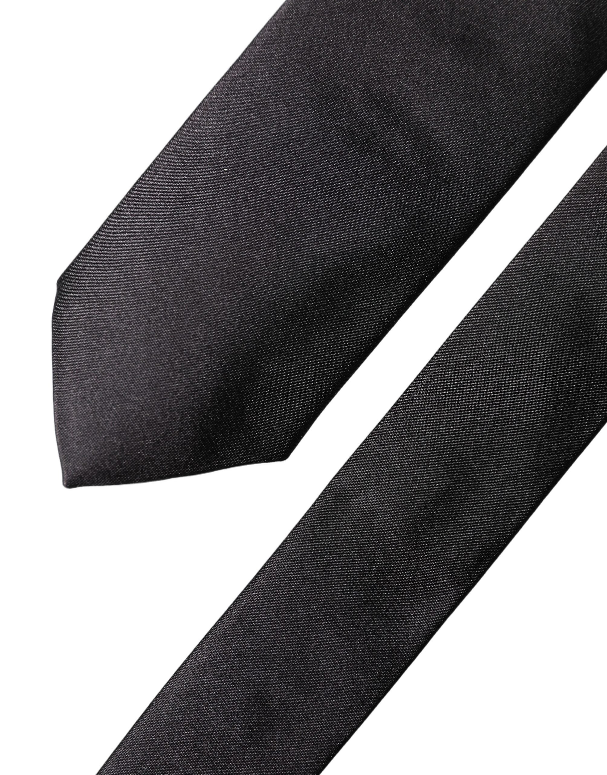 Dolce & Gabbana Schwarze, unifarbene 100% Seidenkrawatte für Herren zum Binden
