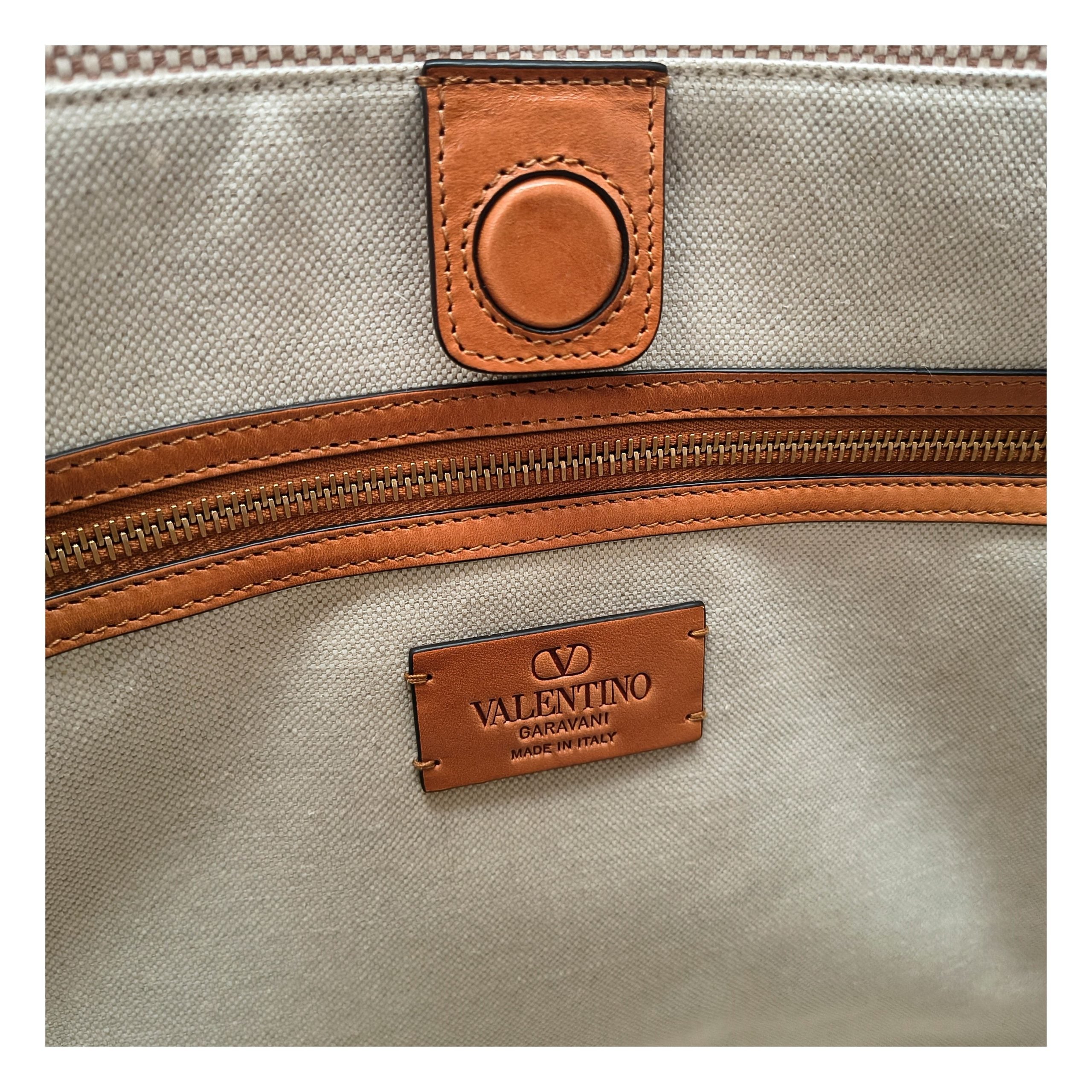Valentino Garavani Handtasche aus beigem Stoff