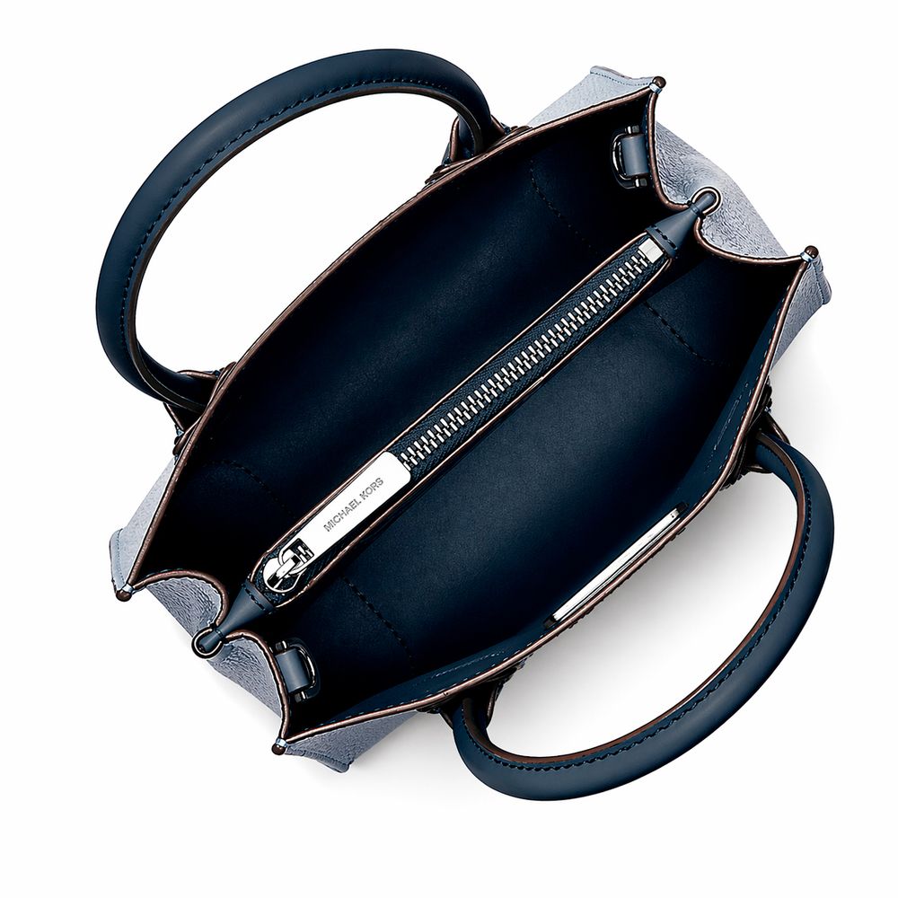 Michael Kors blaue Pelzhandtasche