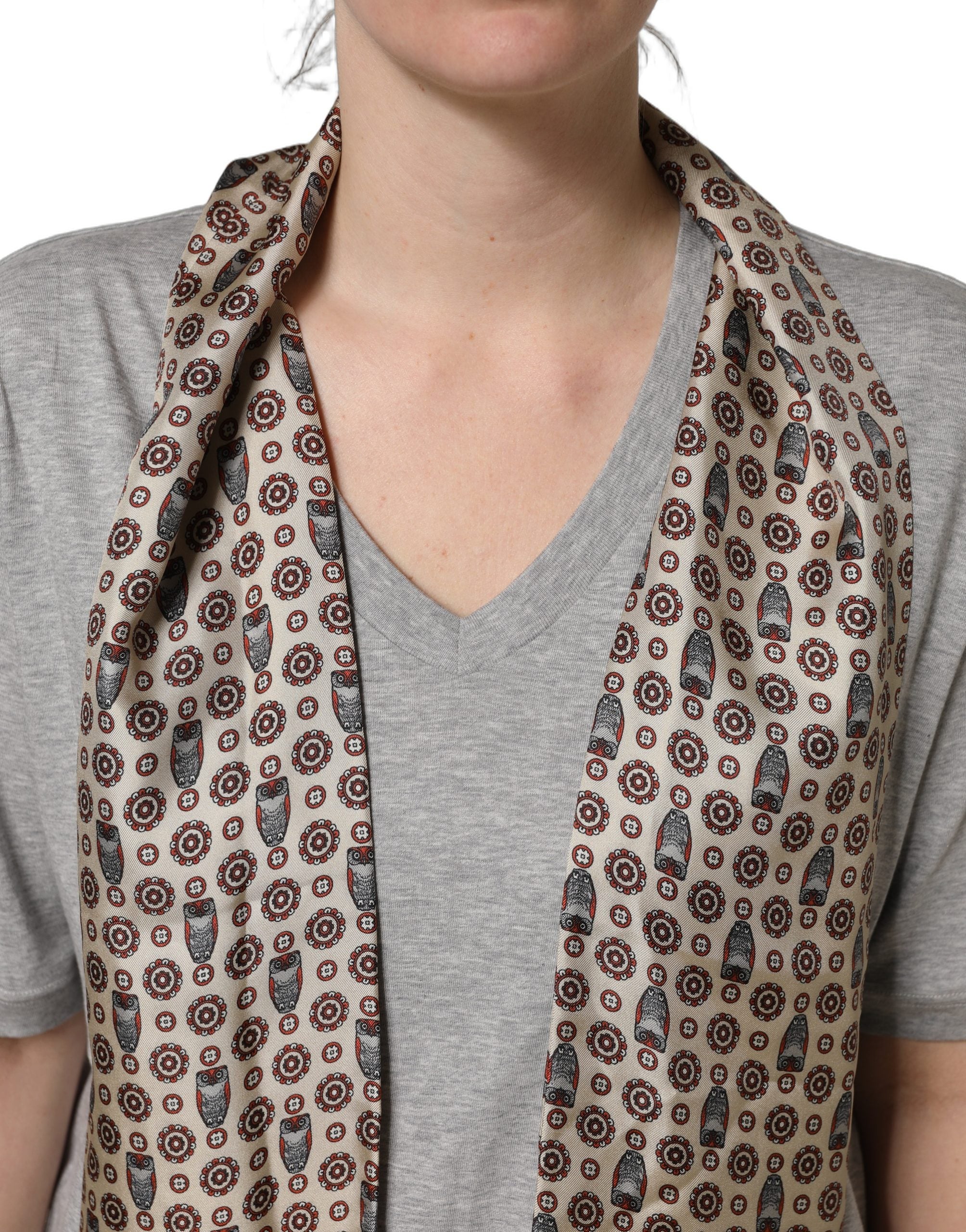 T-shirt Dolce & Gabbana en coton gris à col en V avec foulard en soie motif hibou