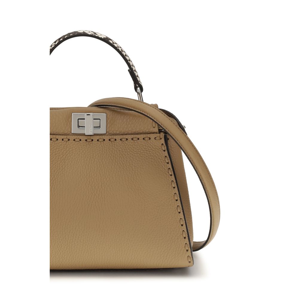 Fendi Beigefarbene Kalbsleder Handtasche aus Bos Taurus