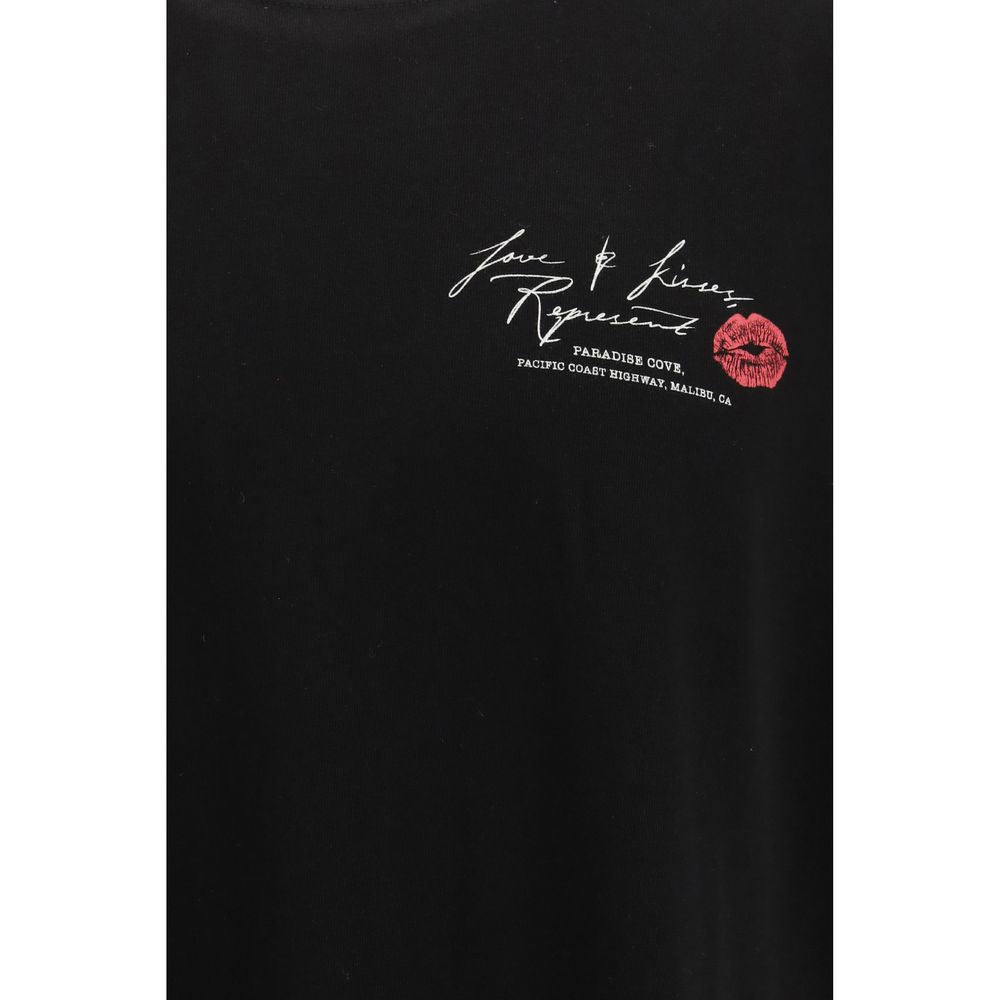 Stelle dich im schwarzen Baumwoll-T-Shirt dar