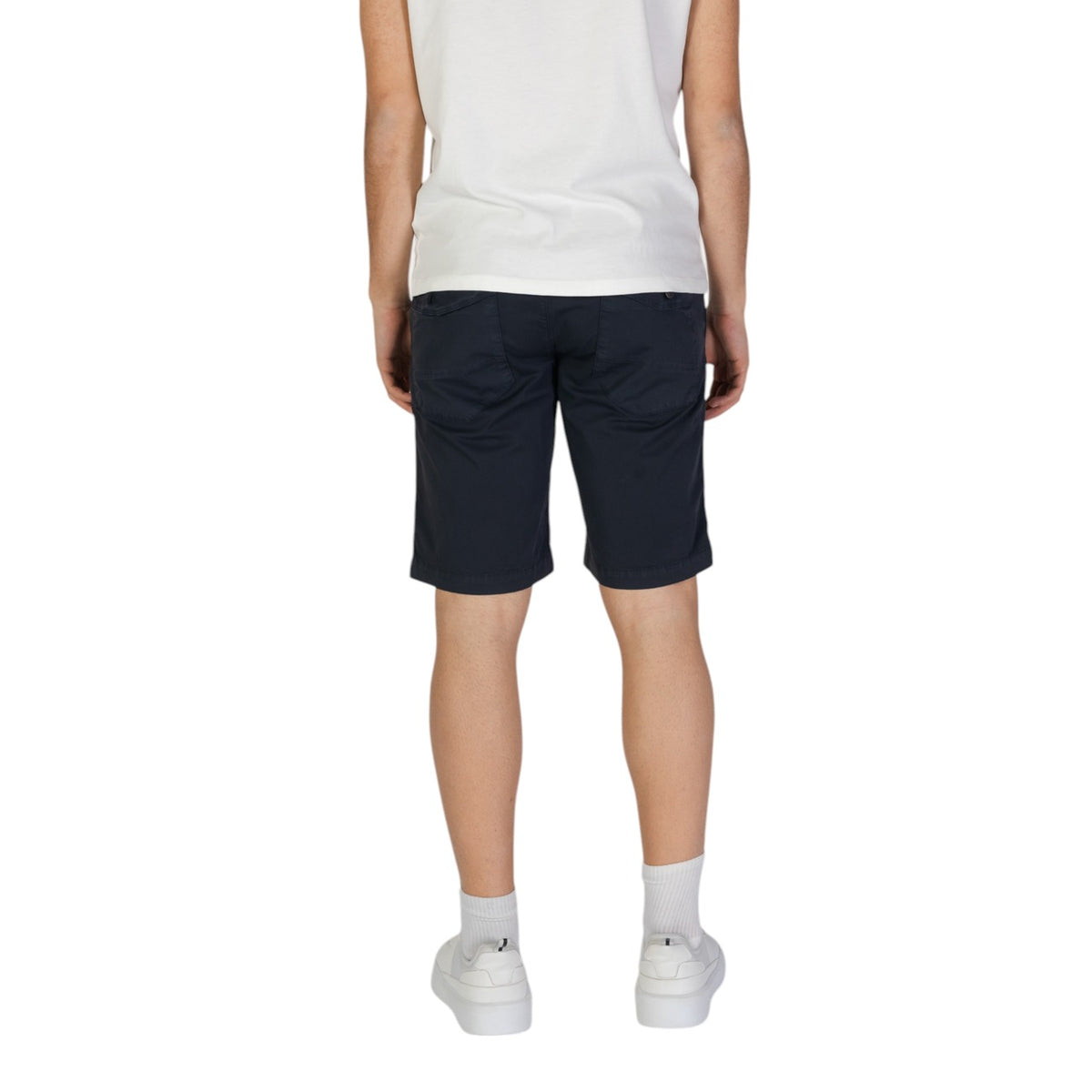 Refrigiwear Men Shorts