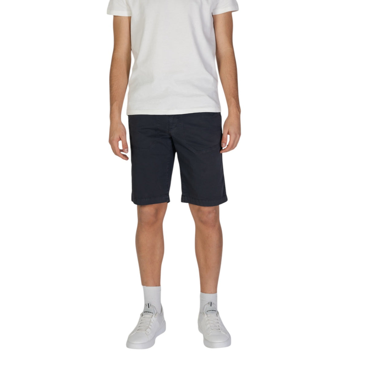 Refrigiwear Men Shorts